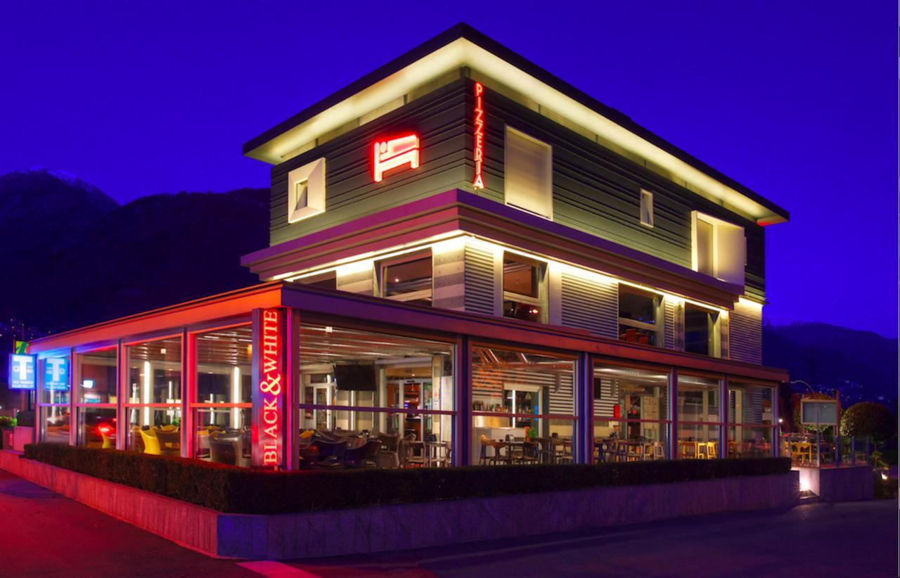 Locanda Black And White Sondrio Exterior photo